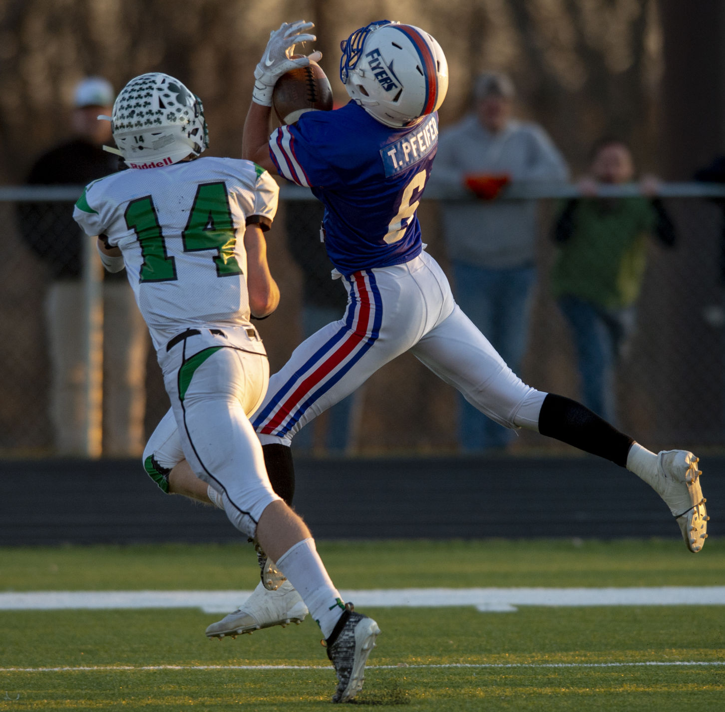 D-2 football semifinals, 11.18